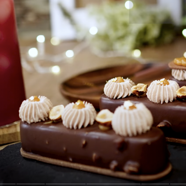 這麼多層次的榛子焦糖巧克力慕斯，該有多美味！Hazelnut & Chocolate & Caramel Mousse Cake, just too good to be true~